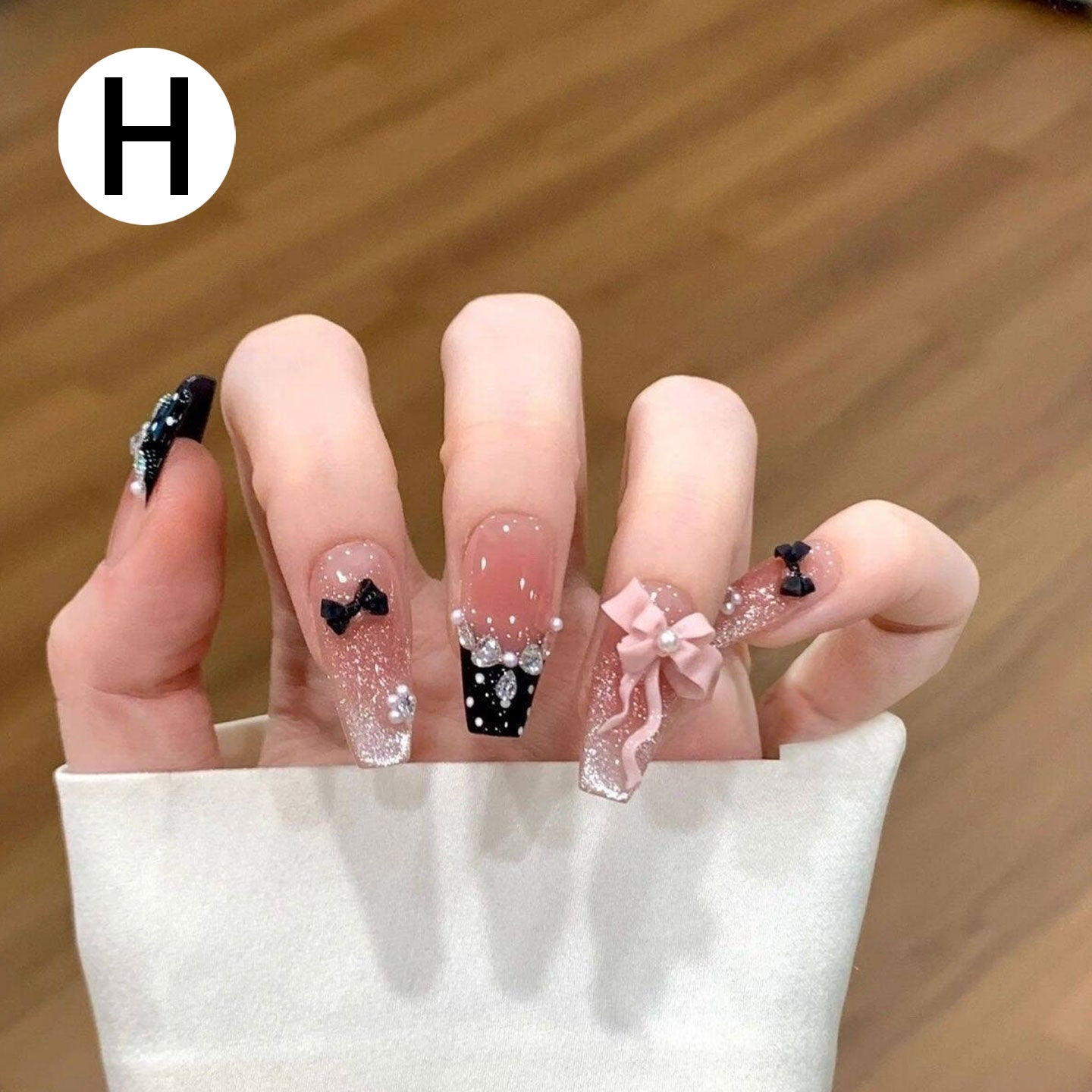 Press on Nails - Reusable False Nails for Women Girls Daily Wear Manicure