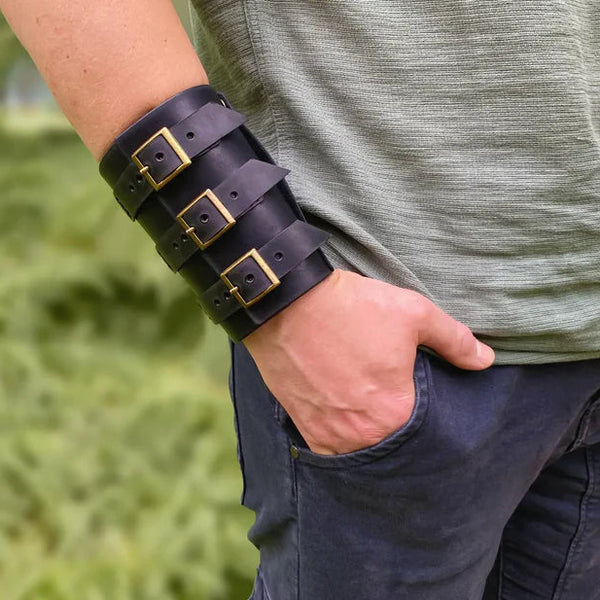 Leather Adjustable Wrist Wallet with Card Holder