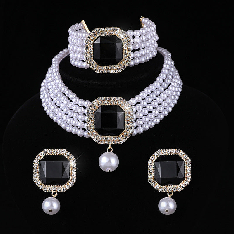 Pearl earring and necklace jewelry set