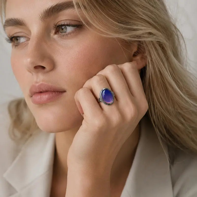 Vintage-Style Woven Oval Mood Stone Ring
