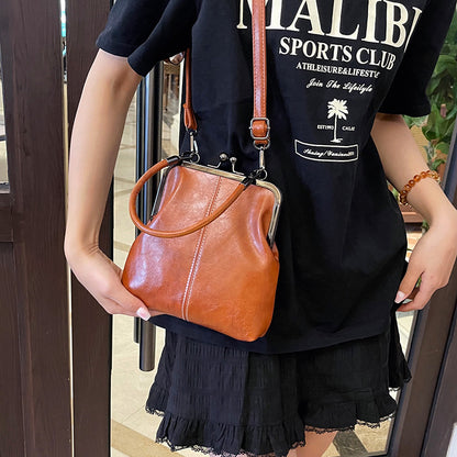 Retro style crossbody bag, fashionable and exquisite clip on bag