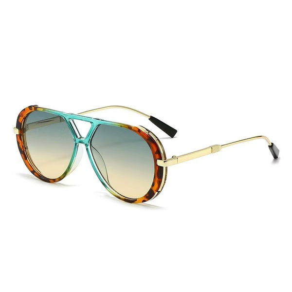 Retro-style women's sunglasses