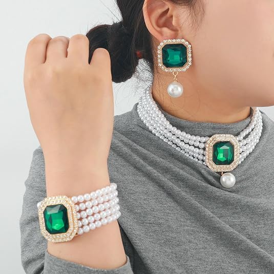 Pearl earring and necklace jewelry set