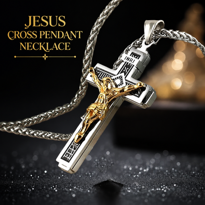 Cross pendant necklace